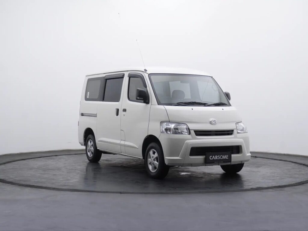 mobil-daihatsu-gran-max-carsome-ubah-jadi-campervan