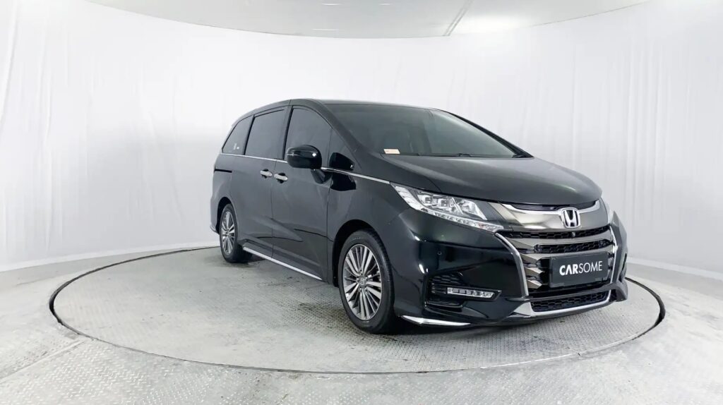 mobil-honda-odyssey-carsome-ubah-jadi-campervan