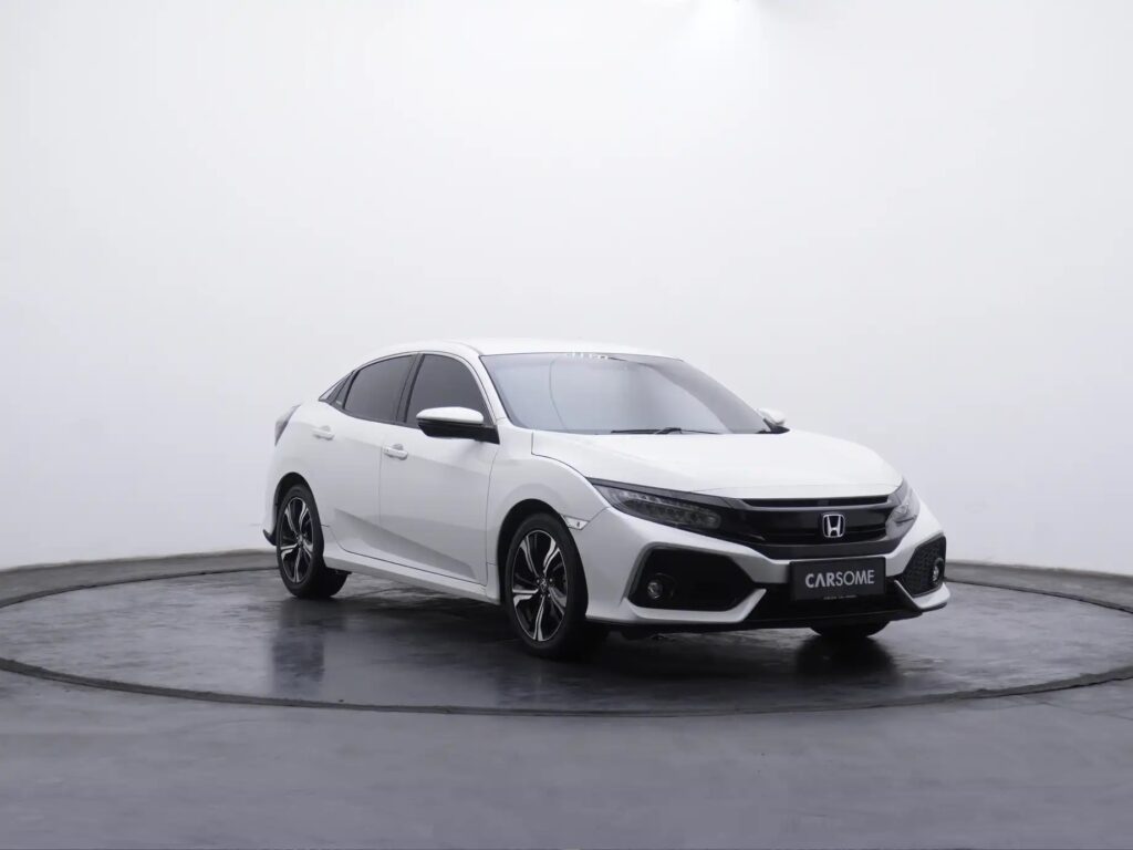 mobil-yang-cocok-untuk-mahasiswa-honda-civic