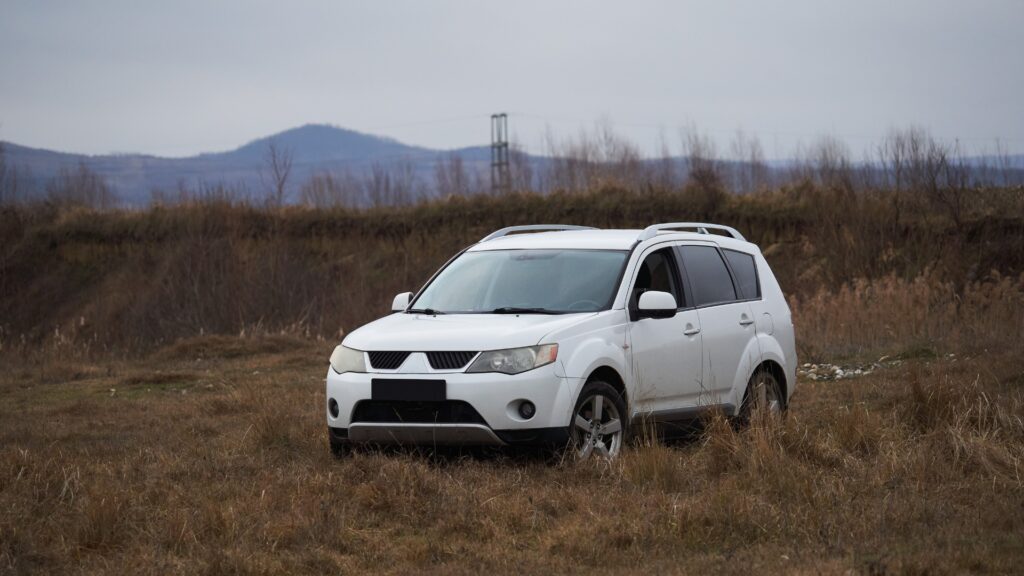 karakter-mobil-offroad