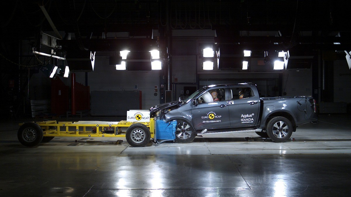 2020-isuzu-d-max-euro-ncap-10