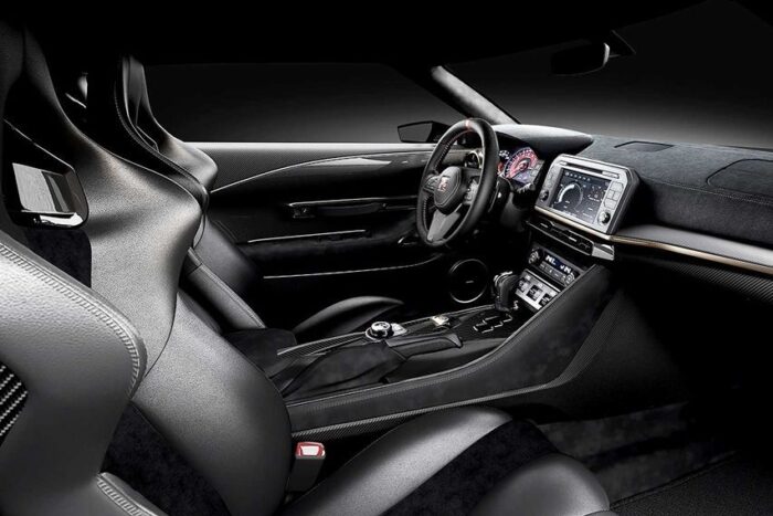 interior gt-r-50th-edisi-spesial