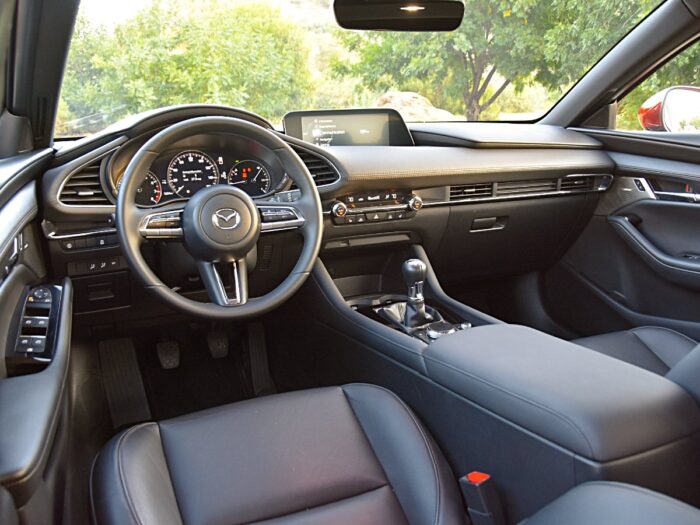 interior mazda 3 carsome