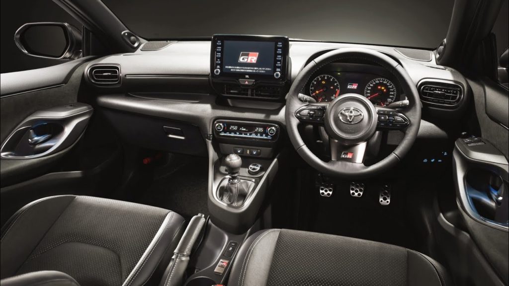 interior yaris GR