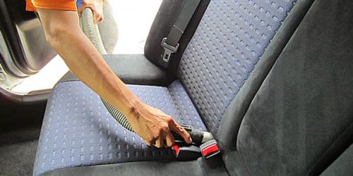 perawatan jok mobil setelah road trip