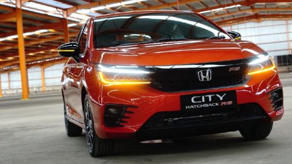 mobil-retro-honda-city-hatchback-rs-2021