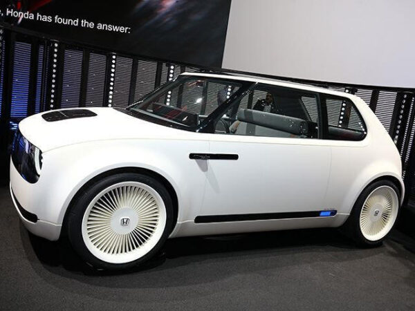 mobil-retro-honda-urban-ev