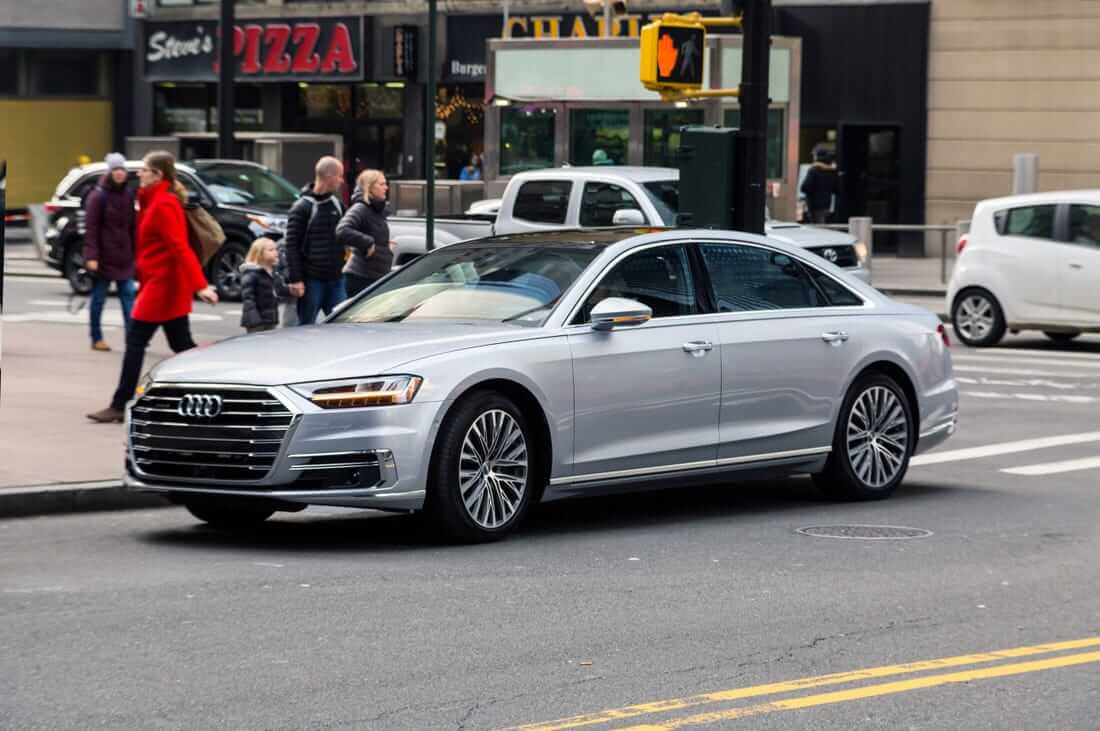 audi-a8 mobil-tercanggih-di-dunia-audi-a8