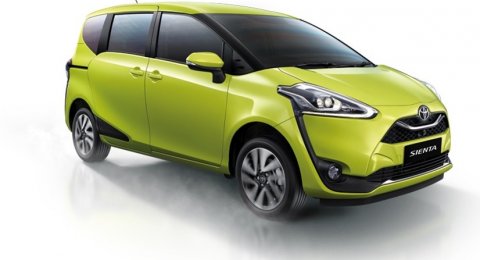 mobil-yang-cocok-untu-wanita-toyota-sienta