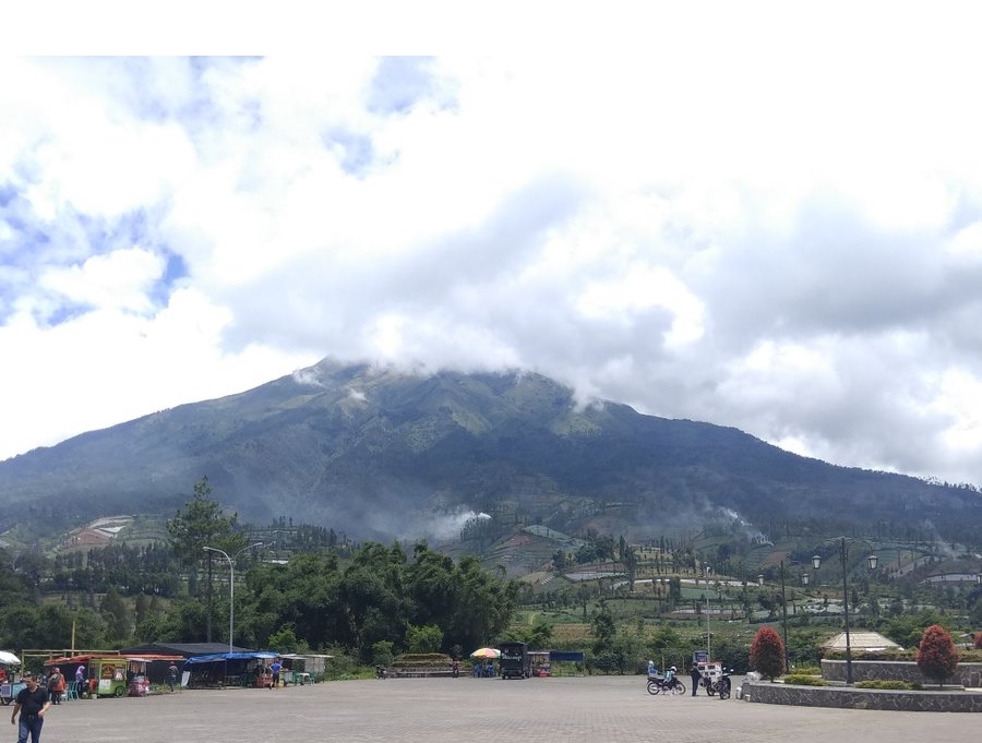 Rest-Area-Kledung-wonosobo-dengan-pemandangan-yang-indah