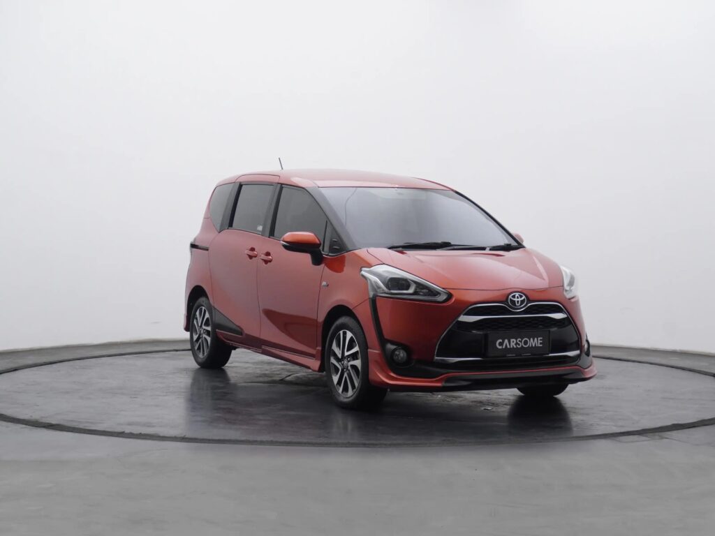 mobil-kecil-toyota-sienta